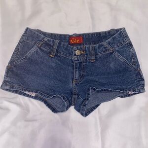 Vintage Tilt Denim Women's Shorts